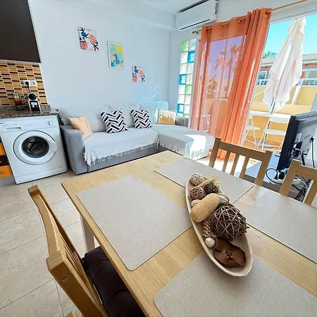 Oasis Bay Апартаменты